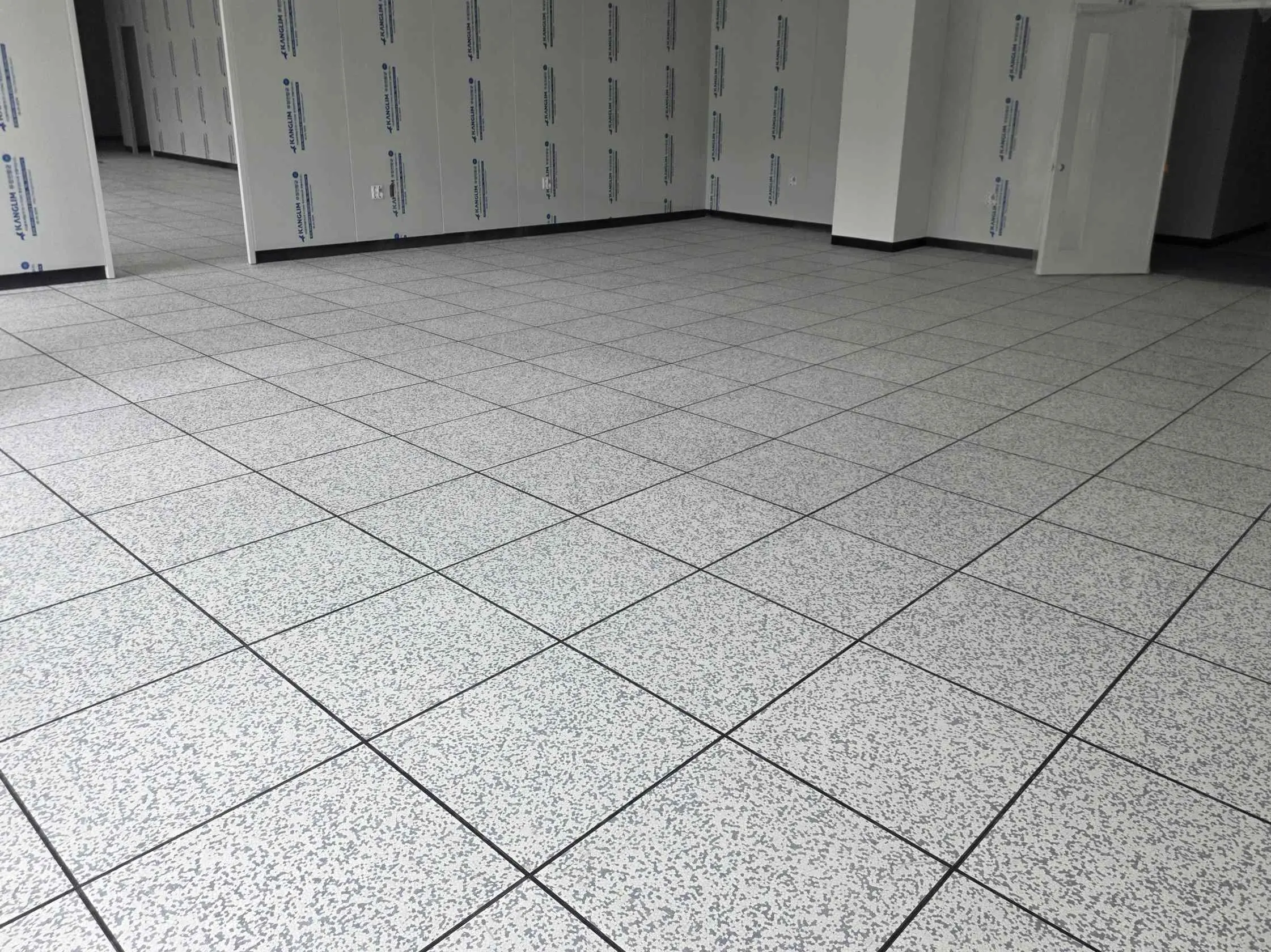 부산 수영경찰서 내진 ACCESS FLOOR 시공사례